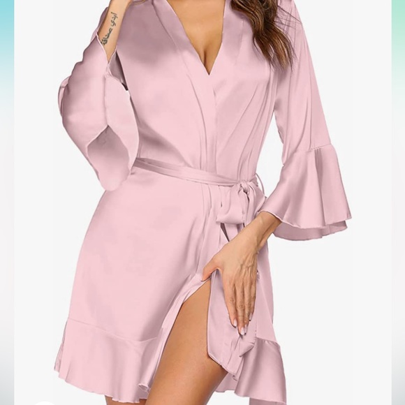 Pink Satin Robe - Picture 2 of 4